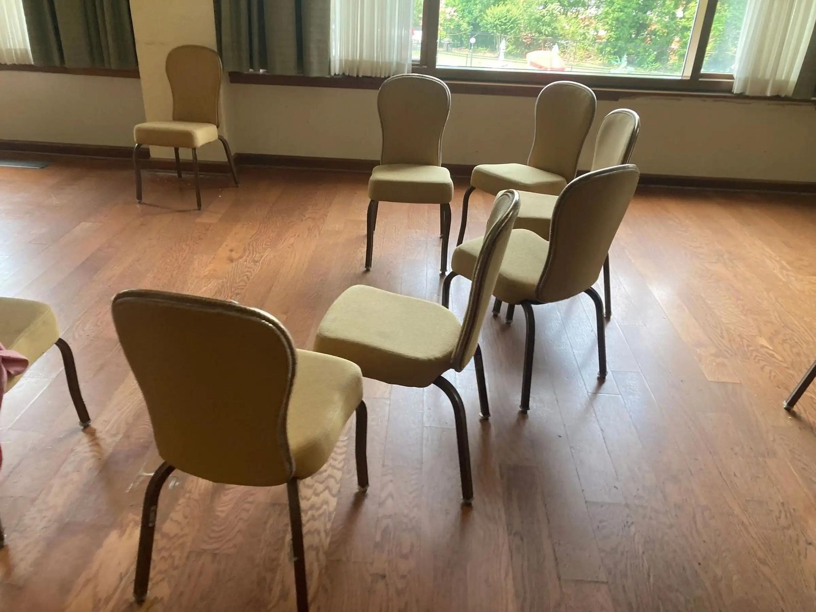 Navy & Gold Banquet Chairs — photo 12