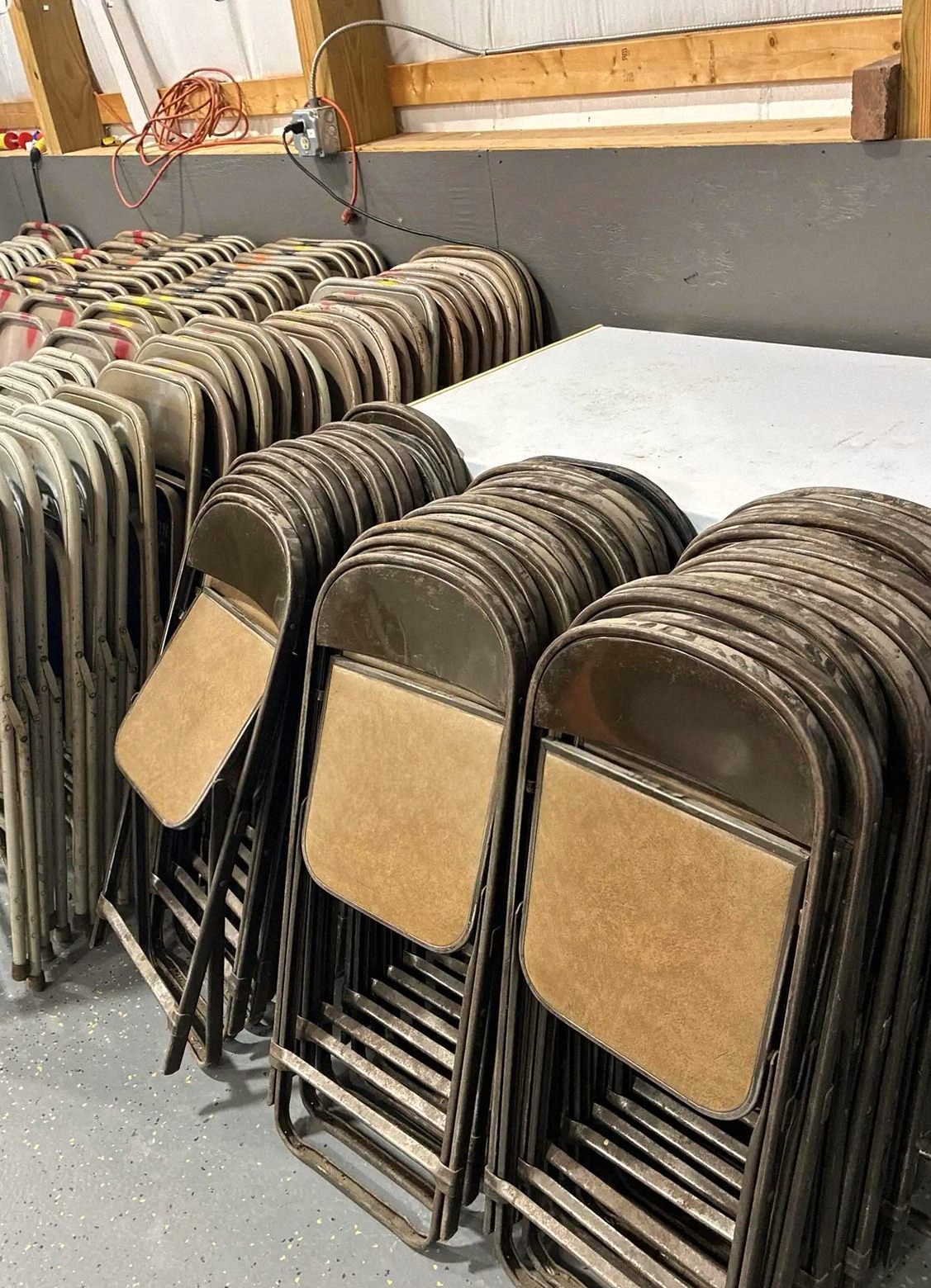 Metal Folding Chairs - Padded Seat — photo 1