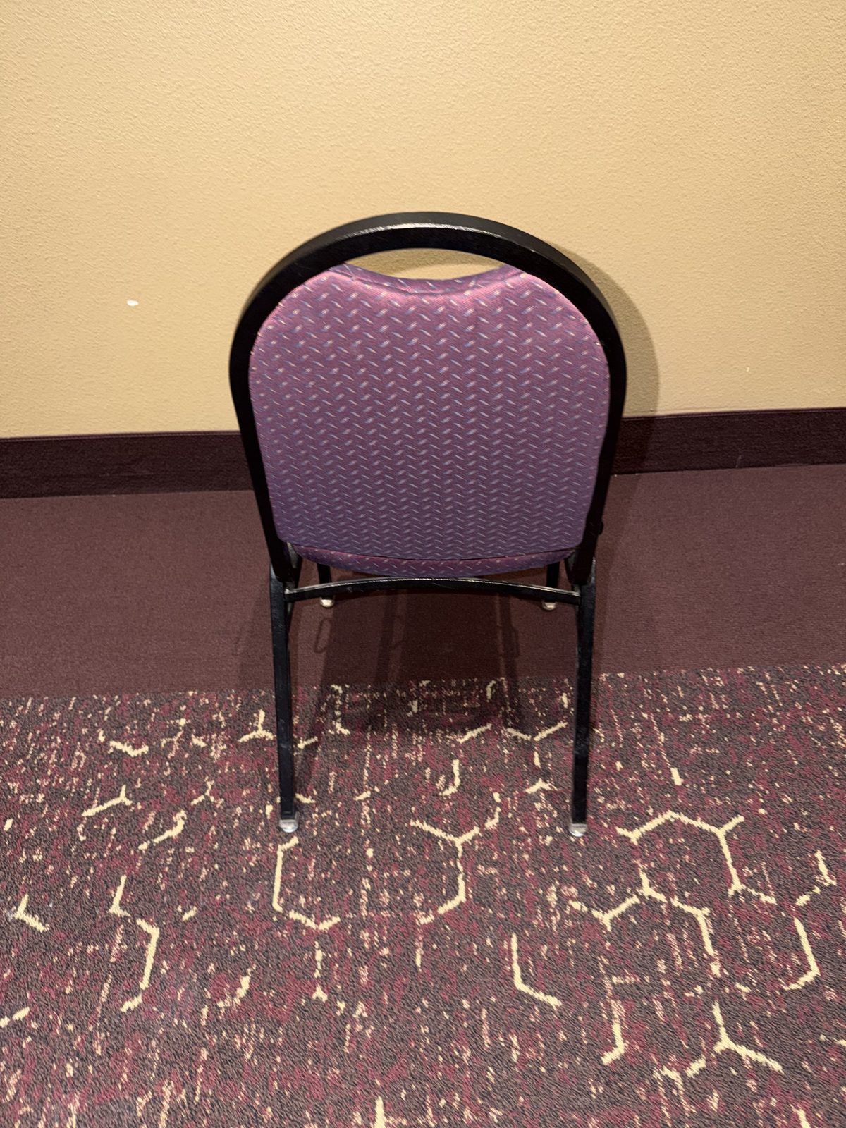 Mauve Banquet Chairs — photo 3