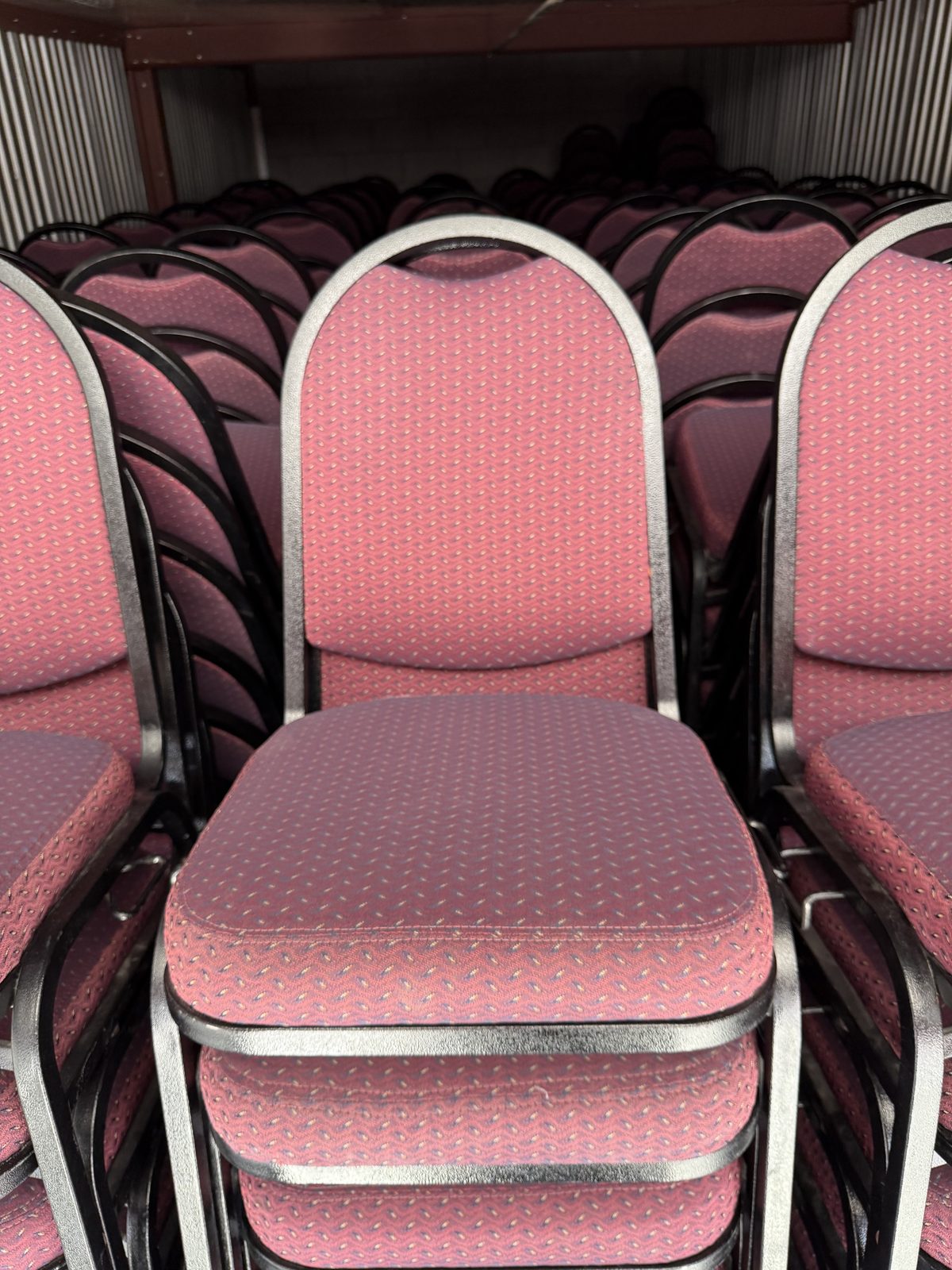 Mauve Banquet Chairs — photo 7