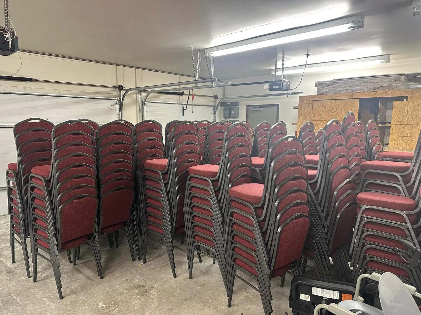 Maroon Stackable Banquet Chairs — photo 2